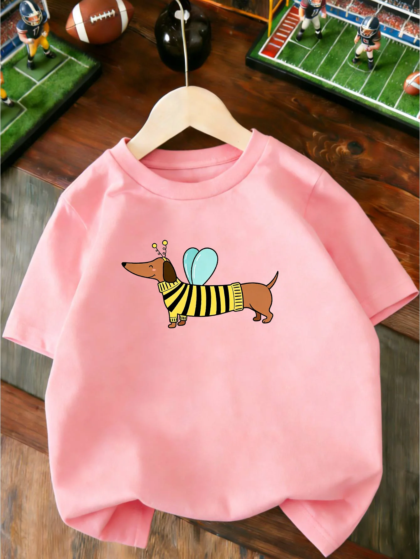 Funny Winged Dachshund In Bee Striped Outfit Graphic T Shirt Boys Girls Casual Short Sleeve Tee Family Matching Kids Cotton Tops