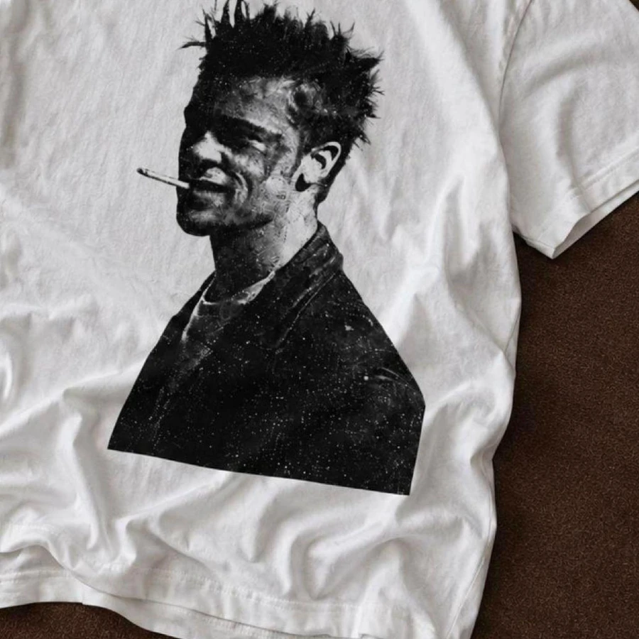 White T-shirt with Male and Female Smoking Portrait Print, Classic and Highly Individualistic Avant-garde Street Style.
