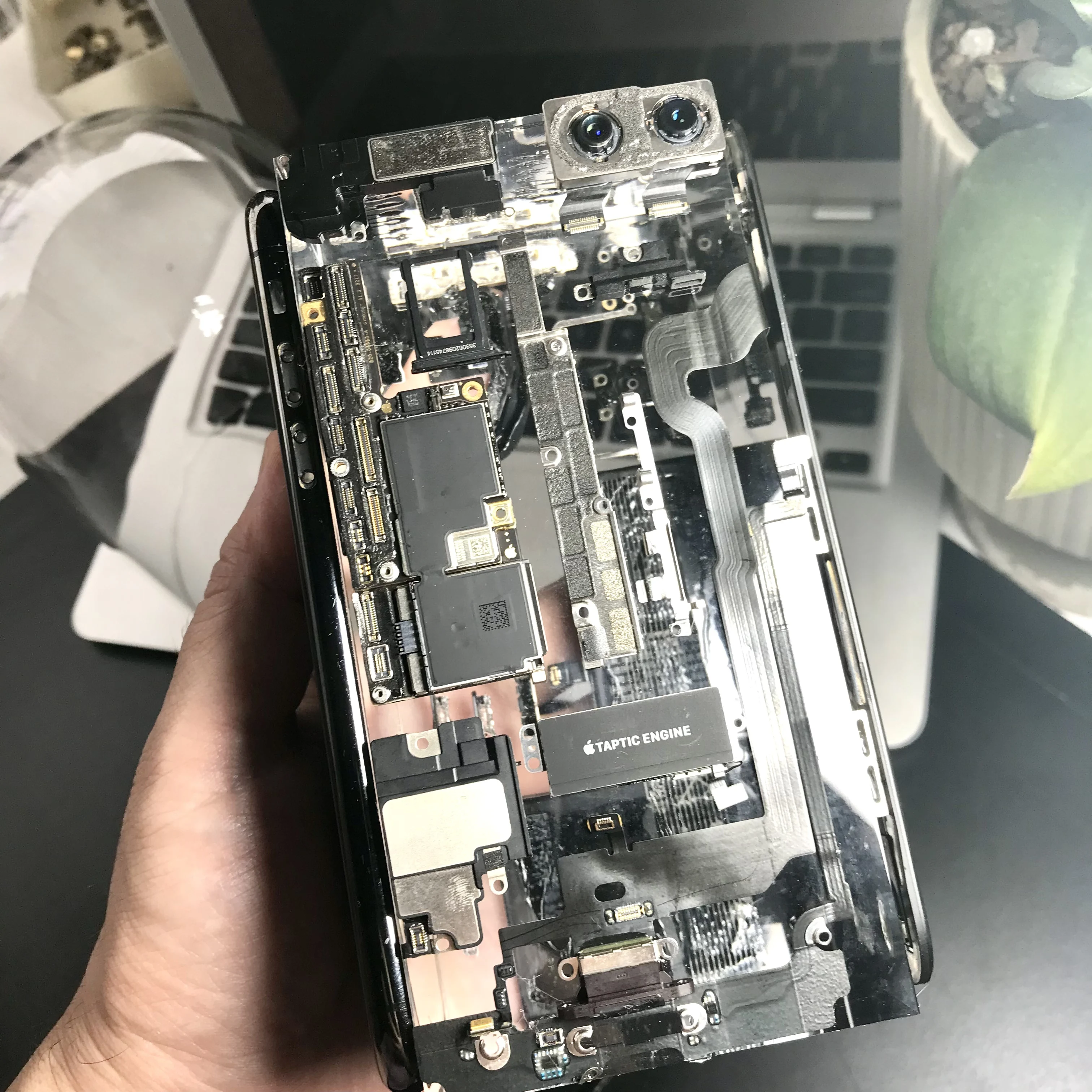 Mobile phone disassembled components cylindrical specimen office living room ornament gift