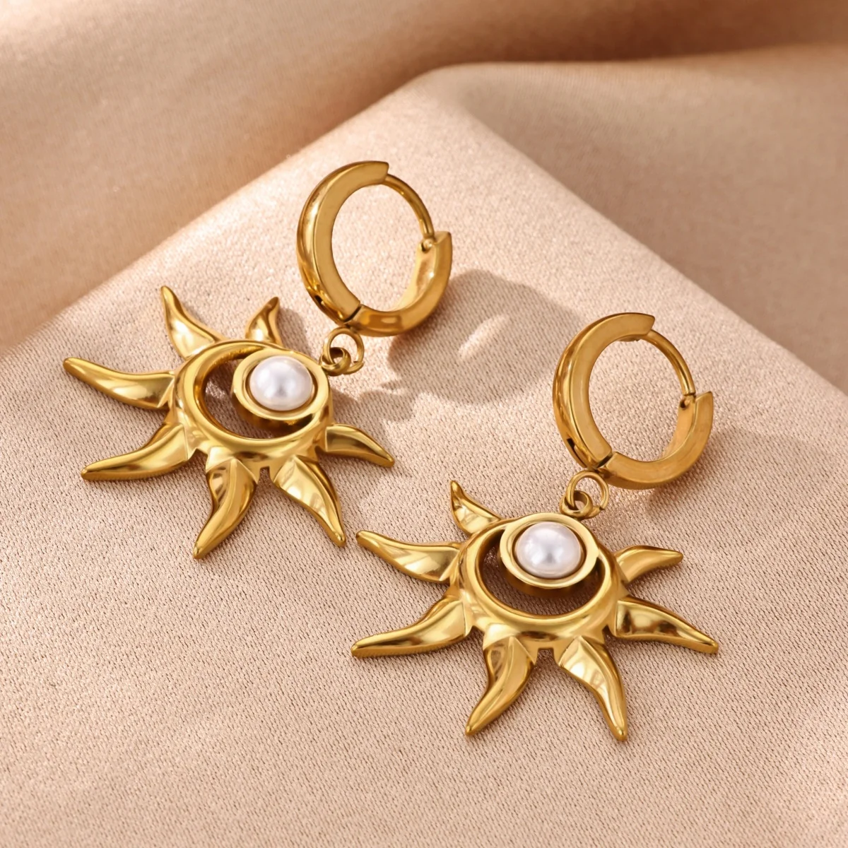 Vintage Sunburst Imitationsperlen-Ohrhänger für Damen, goldfarben, Edelstahl, Creolen, hängende Ohrringe, Schmuck – Detail 2