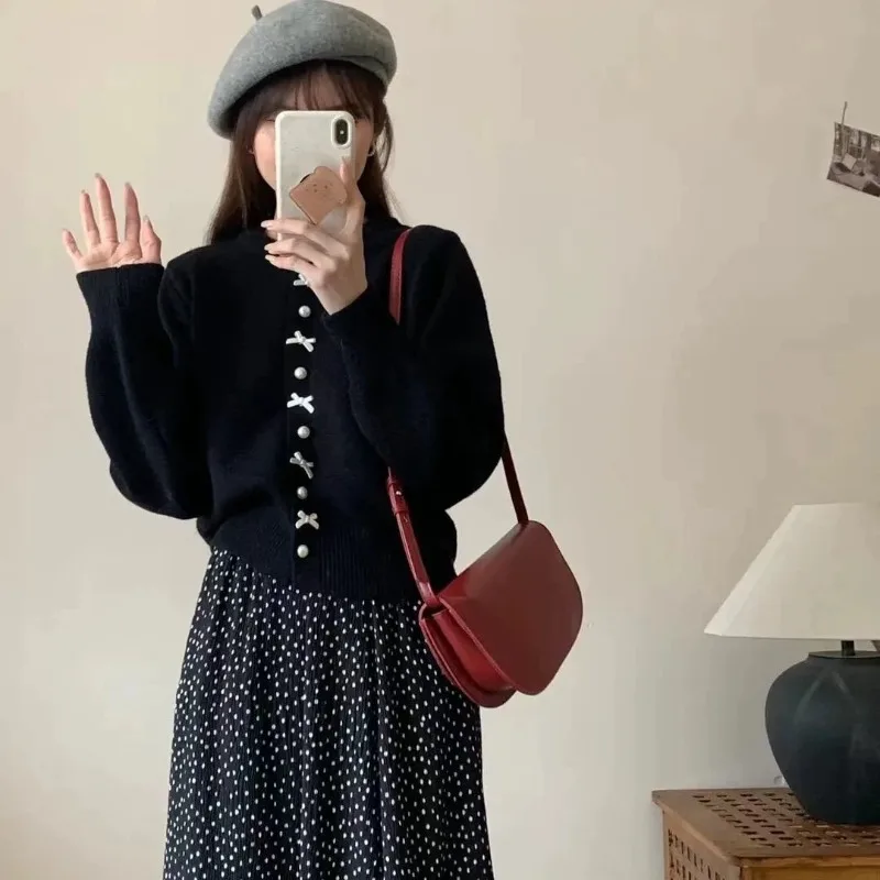 

French Style Bow Pearl Button Knit Cardigan Women Soft Warm Sweater Coat Autumn Winter Lazy Fashion XQ158