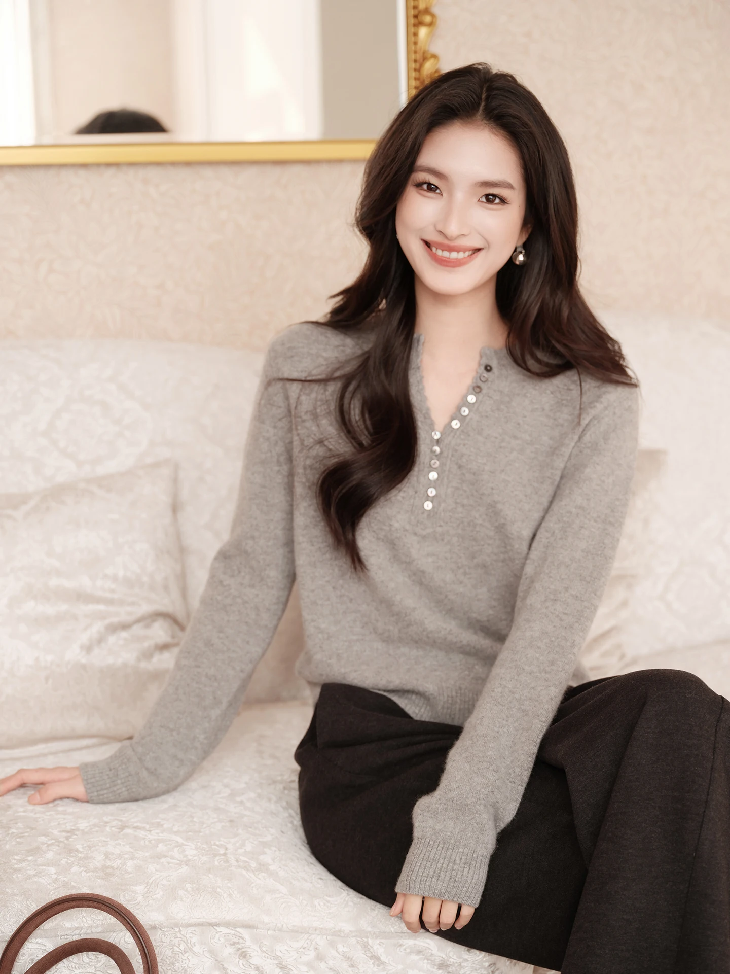 

Модный вязаный свитер для женщин, внутренняя одежда, с длинными рукавами, из смесовой шерсти, премиум-качество, удобный крой, осень-зима, новинка