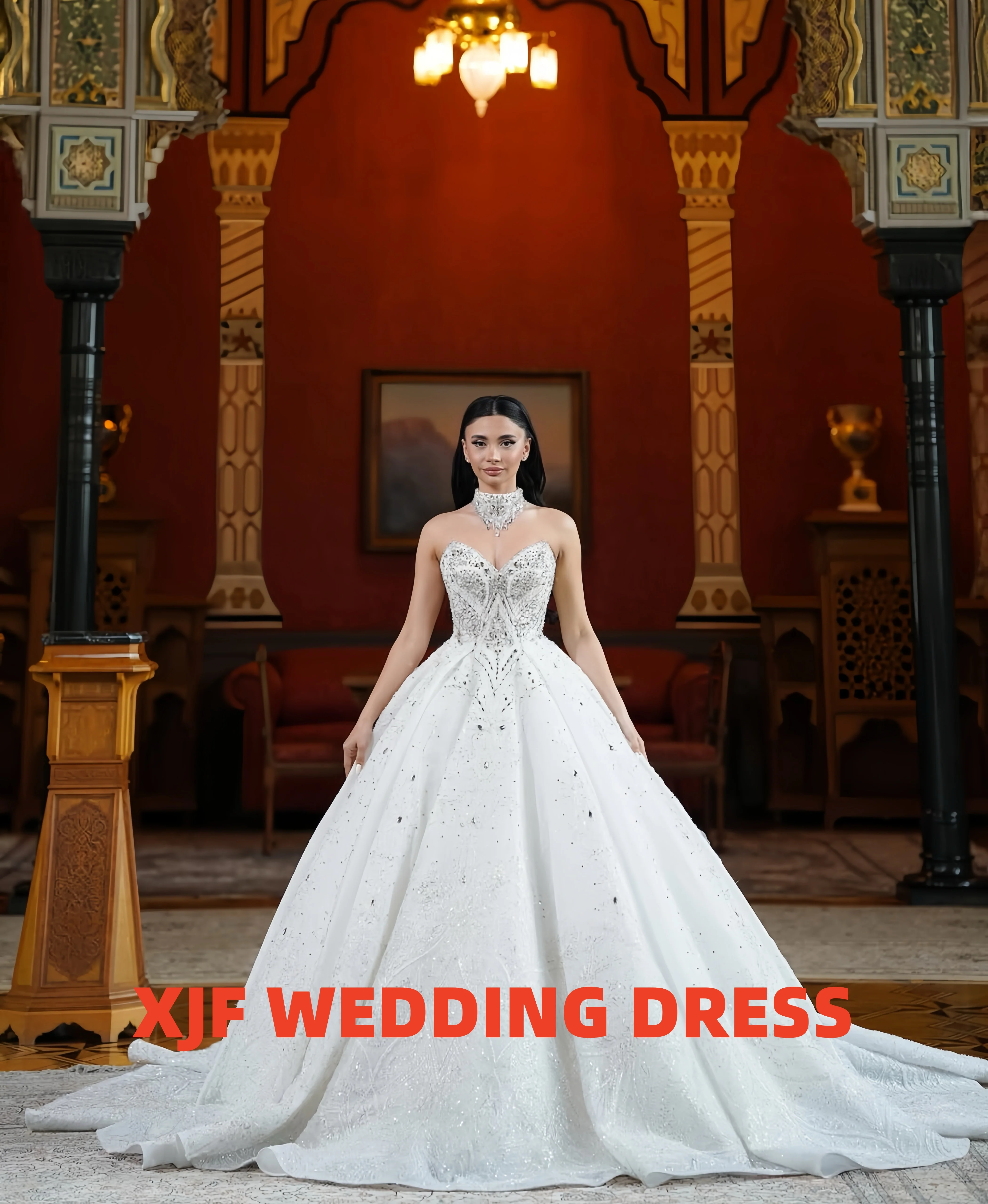 فستان سهرة فاخر بياقة حلوة بدون أكمام مطرز بالخرز من أماندا نوفيا فساتين سهرة فاخرة للنساء