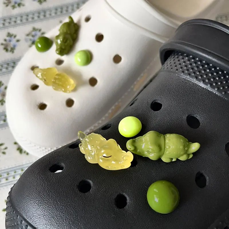 Симпатичные-морские-животные-для-сна-крокодил-серебристые-подвески-для-обуви-украшения-для-крокодилов-садовые-сандалии-сабо-булавки-аксессуары-для-тапочек