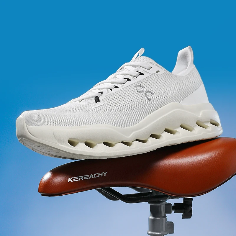 Men's Running Shoes Breathable Mesh Shock Absorption Hollow Out Sole Lightweight Sports Sneakers Non-slip Walking Shoes - view 2
