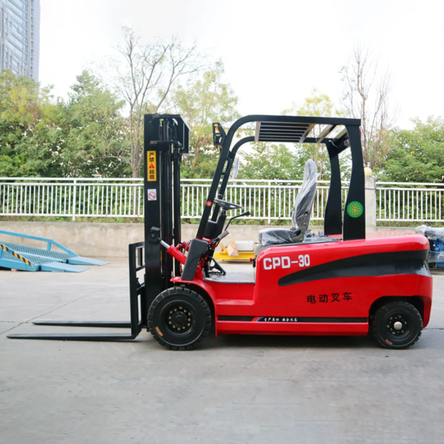 รถยกไฟฟ้า 3 ตันแบบกำหนดเองสำหร - Heavy Equipment Logistics บทวิจารณ์และราคา
