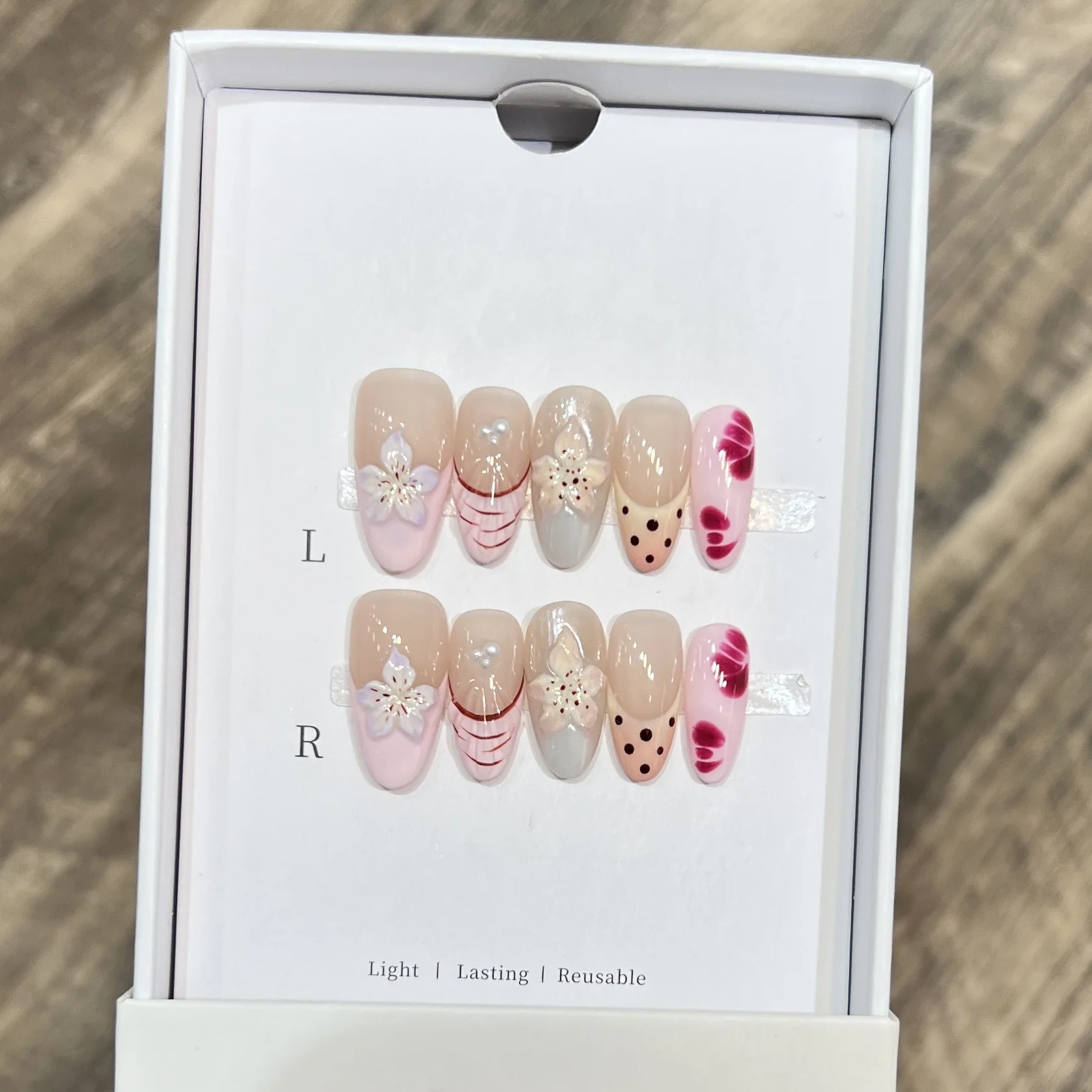 

10Pcs Handmade Press on Fake Nails with Medium French Sweet Flowers 3D Nails Tips Art Pink Almond Spice Girl Wearable Manicure