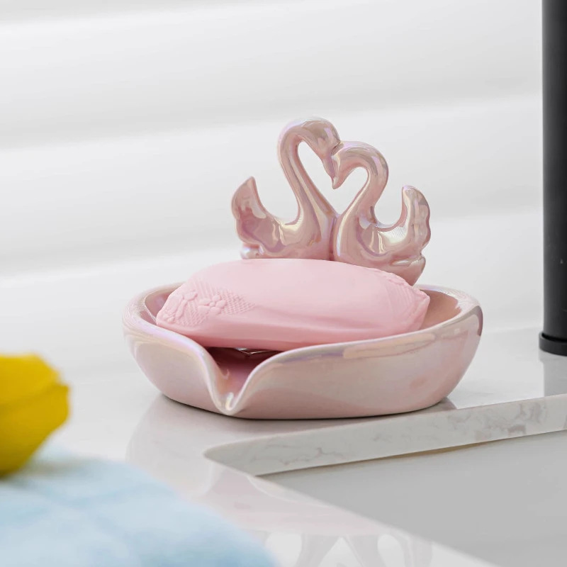 

Creative Ceramic Soap Box, Light luxury Cute Swan Shaped Soap Dishes, Home Bathroom Kitchen Supplies, Bathroom storage rack, 1Pc