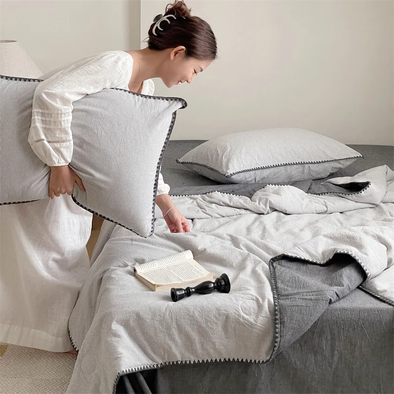 

Customizable Class A cotton yarn-dyed four-piece set skin-friendly and breathable sleeping naked air conditioner quilt