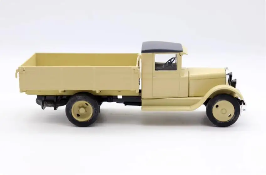 1/43 جديد وصول سعر خاص دييكاست المعادن النادرة ZIS-5 نماذج من الشاحنات عرض الأثاث جمع لعب للأطفال