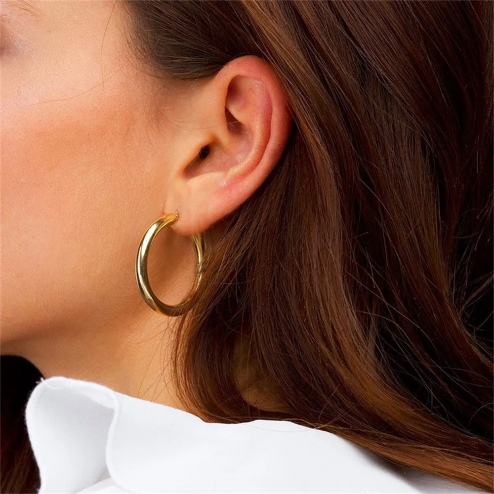 18K Gold Plated Stainless Steel Plain Round Hoop Earrings for Women Minimalist Smooth Chunky Circle Huggie Earring Statement