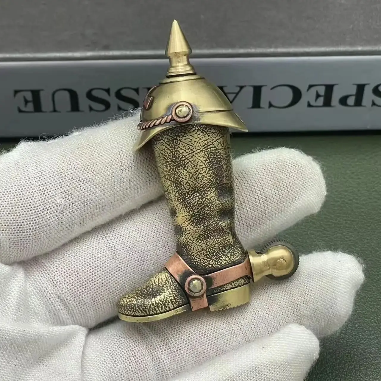 

Декоративная зажигалка в античном стиле — коллекционное украшение в стиле милитари ручной работы для стола, бара, домашнего декора, подарок