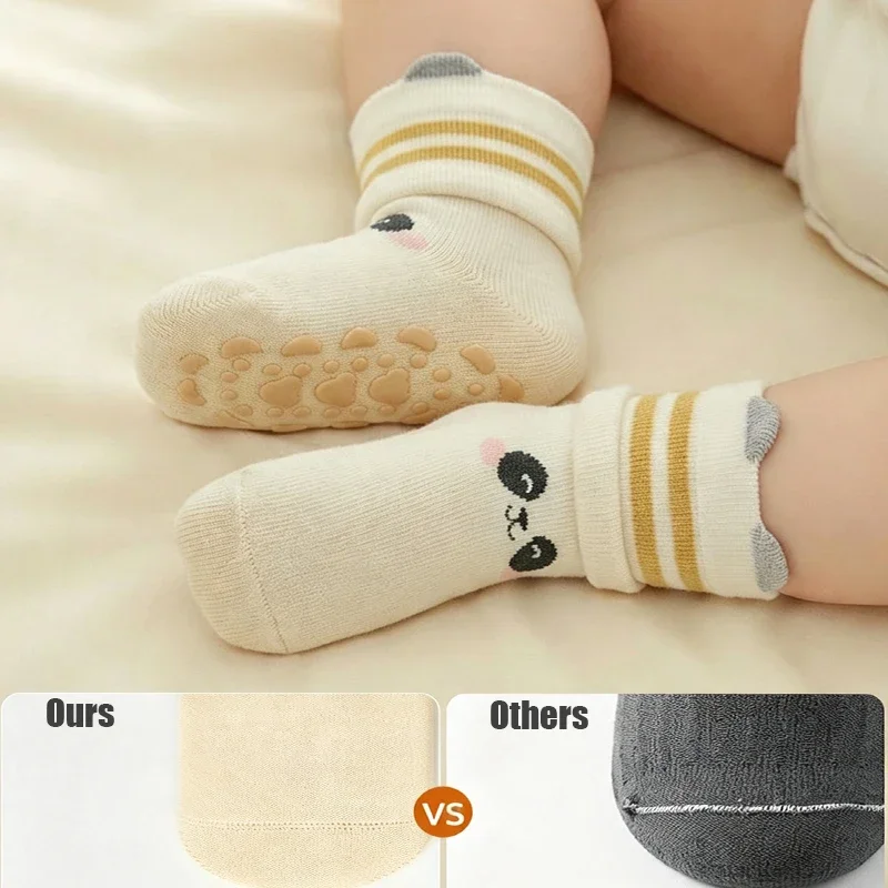3/6 Paar Baby-Anti-Rutsch-Bodensocken mit Streifenmuster, niedliche Cartoon-Motive, weiche Baumwollsocken für den Innenbereich, Kindersocken zum Laufen. – Detail 4