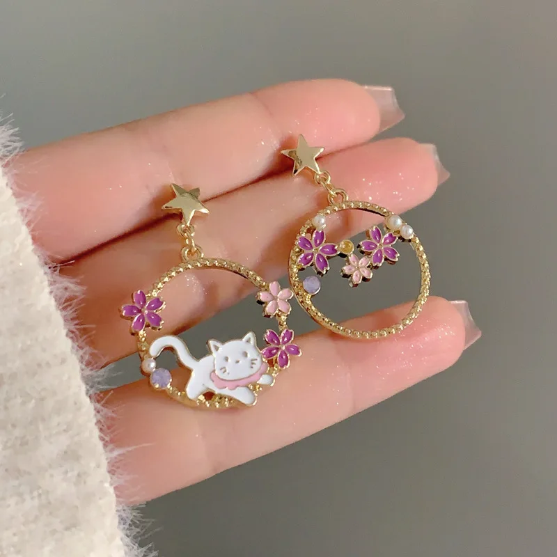 New Korean Hollow Flower Kitten Stud Earring For Women Crystal Zircon Pearl Cat Fishtail Asymmetrical Earring Girl Party Jewelry