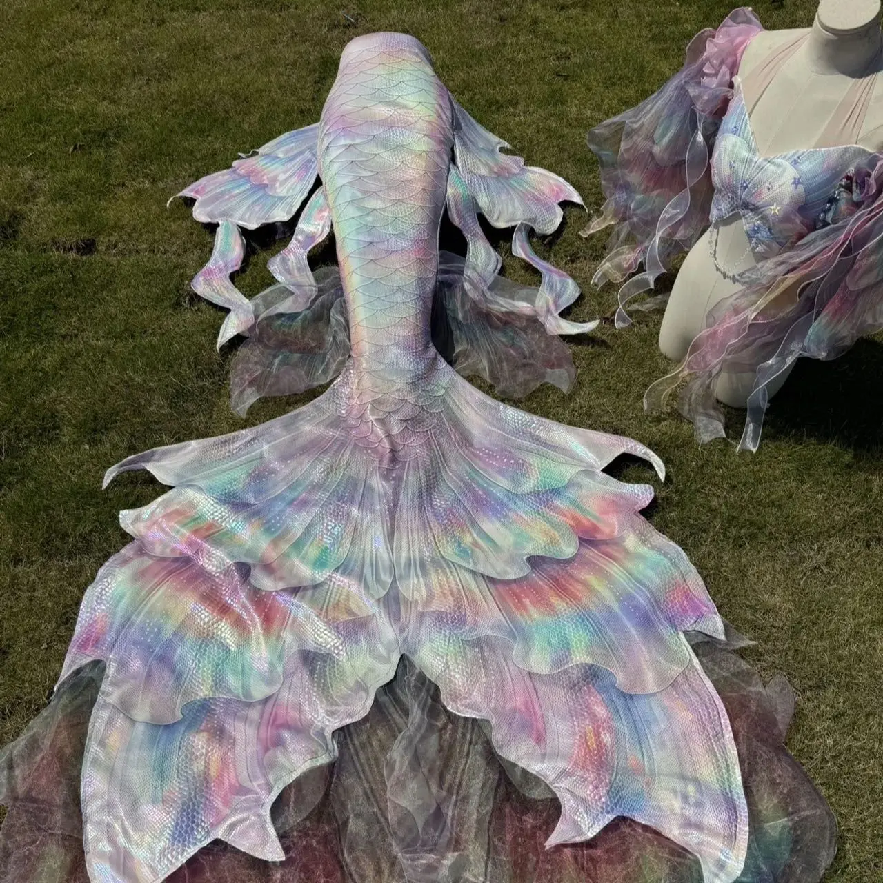 

Rainbow Foil Printing With Tulle, Mermaid Dress With Large Tail, European And American Summer Beach Travel Photo Outfit