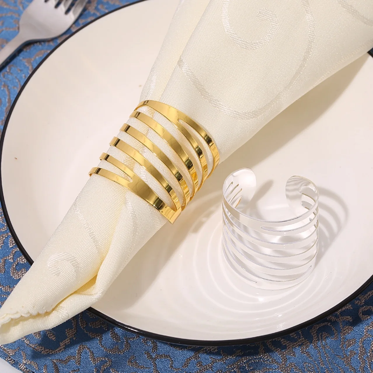 Goldene Spiralförmige Metall-Serviettenhalter - Dekorative Serviettenringe für Tischdekoration – Detail 6
