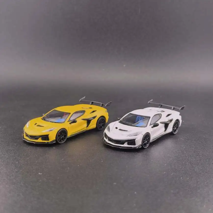ファイン-c8-zr1-鉄底ゴムタイヤ、シルキーベアリング内蔵、1-64-スケールモデルカー