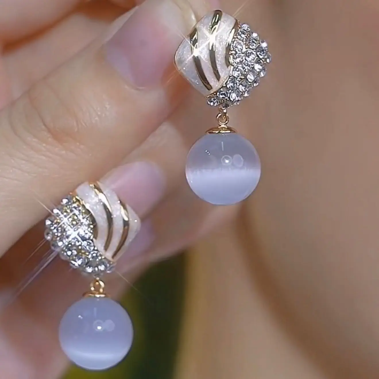 

Original Design Korean Fashion Crystal Beads Stud Earrings Office Lady Ear Jewelry Women Earings Girl Party Gift