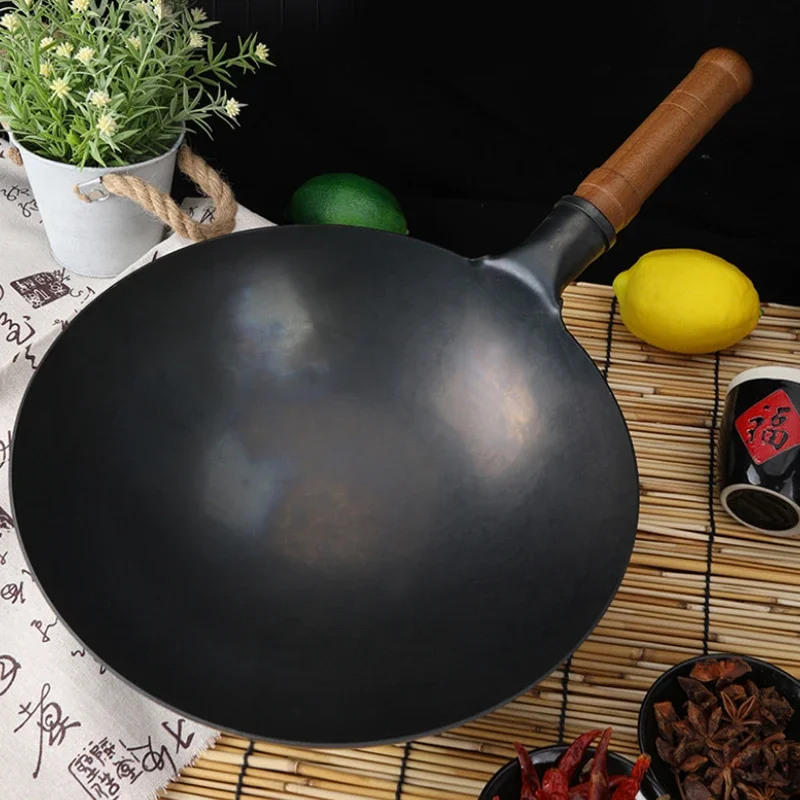 Wok Pan 32cm Black Iron Woks Stir Fry Pans, Gas, Cooktop, No Chemical Coated,Kitchen Cooking Pot Round Bottom Chinese Wok