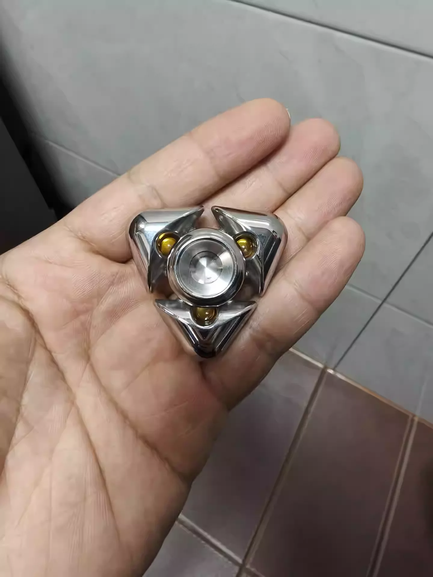 

LQ Lieque EDC small Zongzi fingertip gyroscope, stainless steel EDC