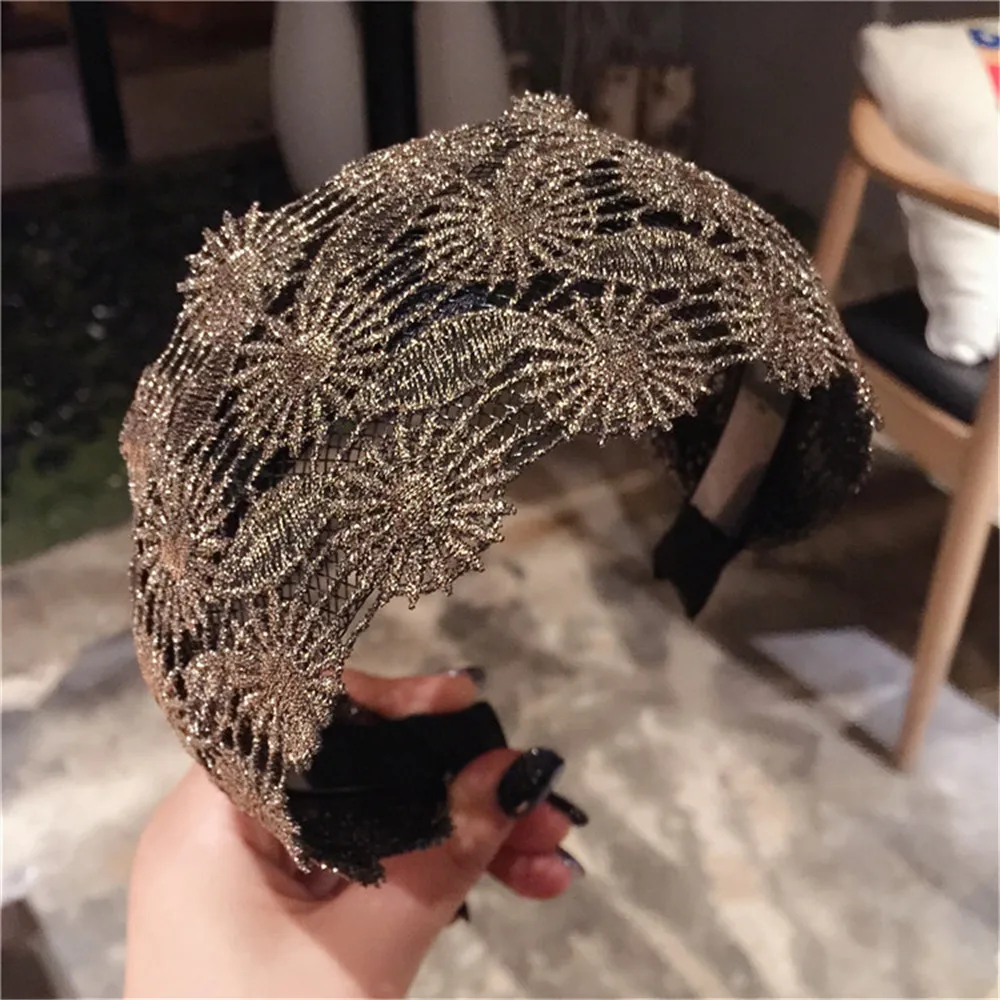 Fashion Women Lace Hairbands Wide Hair Hoop No-slip Lady Flower Hollow Headbands with Teeth Elegant Female Hair Accessories