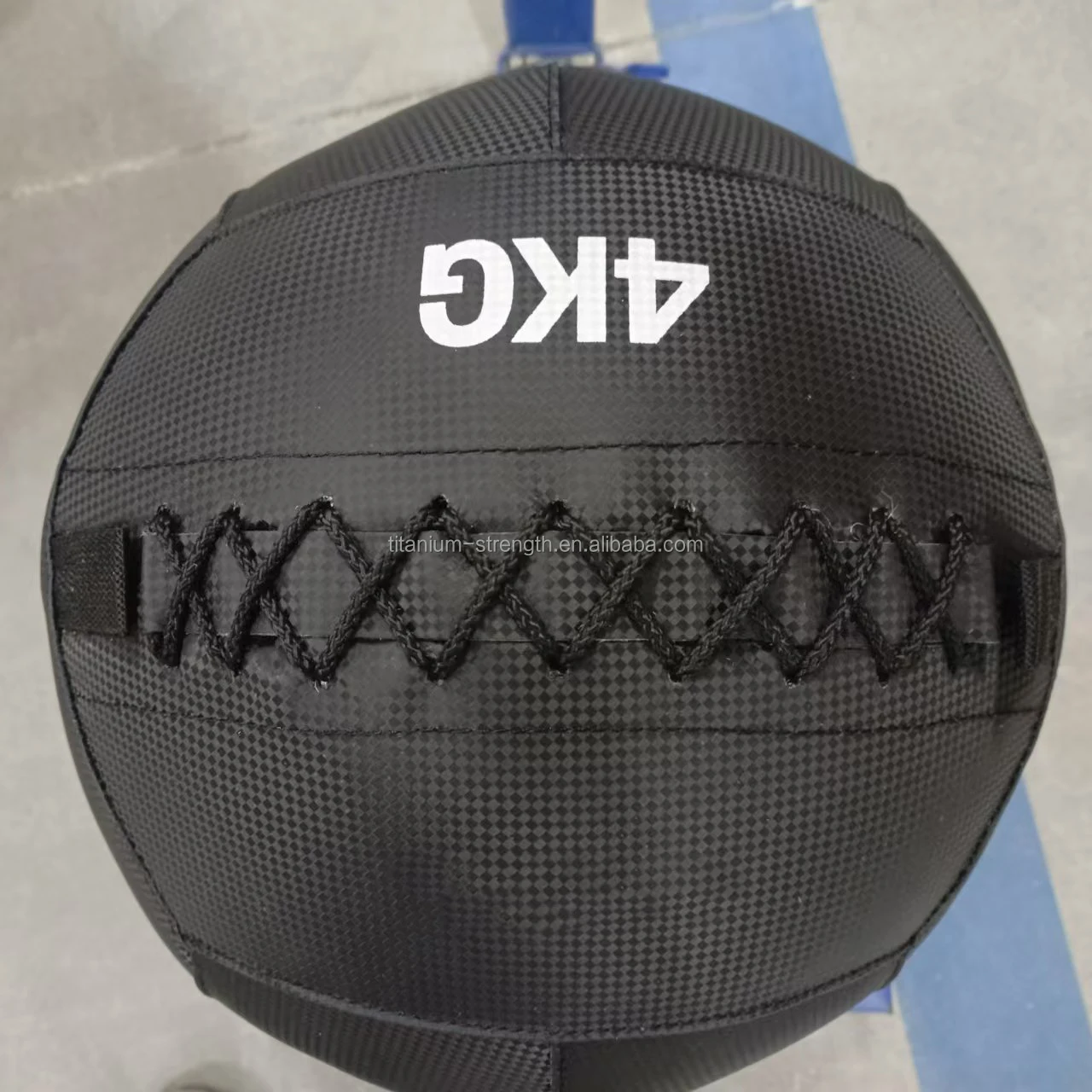 

Gym Fitness Soft Medicine Balls Black Color Wall Weighted Ball for Strength Exercise