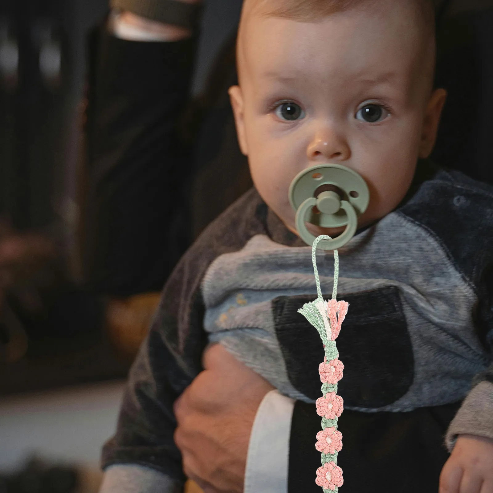 

Floral Daisy Pacifier Clip for Baby Girls Boho Handmade Braided Cotton Rope Chain Antiloss Holder for Stroller Crib Travel