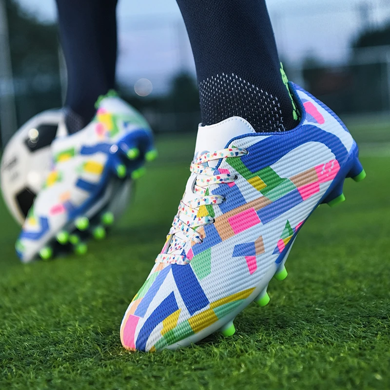 أحذية كرة القدم للرجال والنساء FG AG Society المرابط العشبية للتدريب الداخلي لكرة القدم أحذية رياضية خفيفة الوزن للرجال غير قابلة للانزلاق