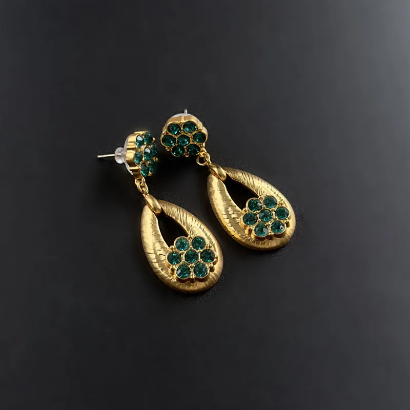 

Fashion Royal Stud Earrings with Vintage Emerald Green Teardrop Rhinestones for Women Unique Birthday Gifts