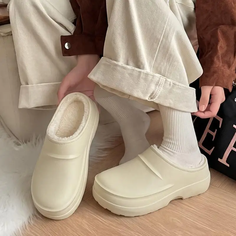 Women Warm Fleece-lined Plush Home Slippers Anti Slip Chunky Bottom Bedroom Slippers Women Waterproof Soft Sole Plus Sizes Shoes