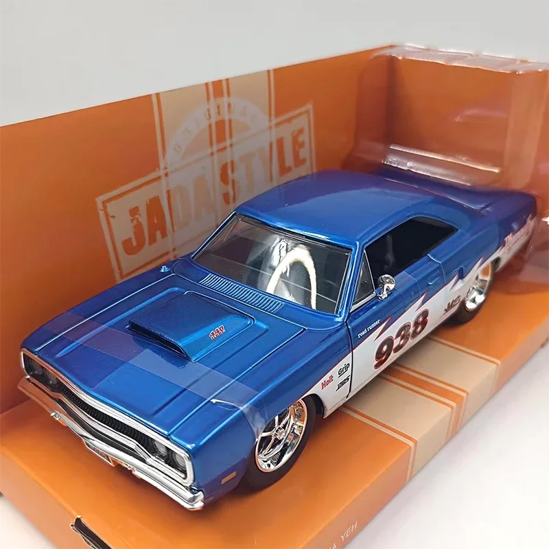 1:24 Scale Metal Alloy Classic Car Diecast Replica Model 1970 Fast  F8 Plymouth Road Runner Toy Collection Furious7 Collection