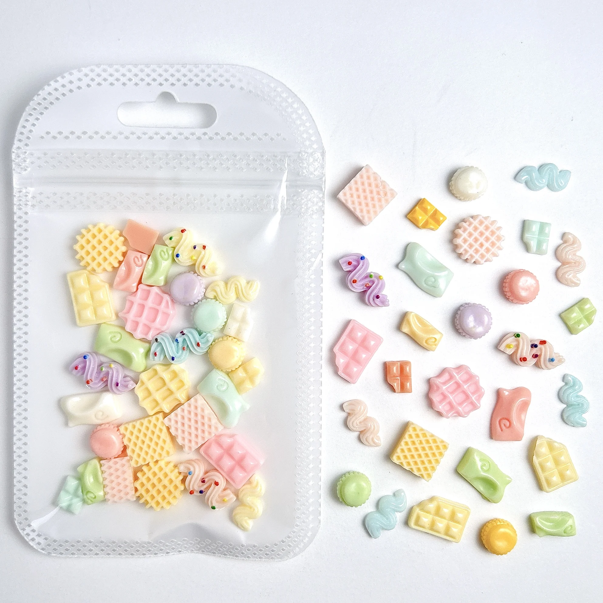 50 個複数色ミニチョコレートクッキー樹脂ネイルアートチャームかわいい模擬クリームストリップ混合ネイルデコレーション DIY 爪