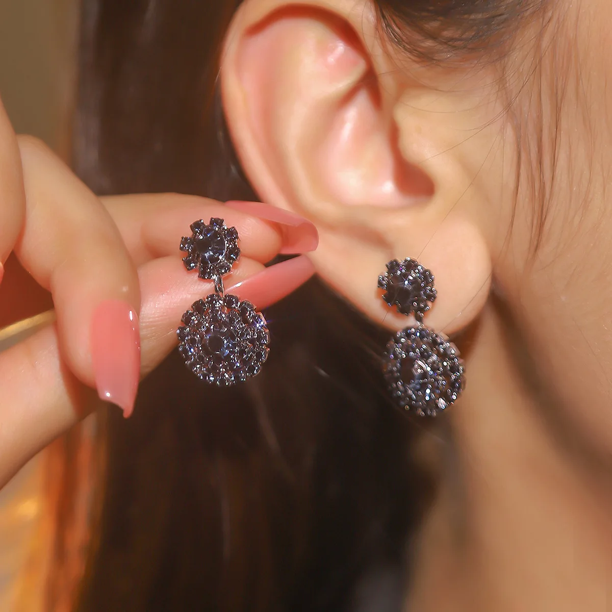 BLIJERY Multicolor Rhinestones Circle Flower Stud Earrings Fashion Shiny Crystal Women Statement Jewelry Wedding Party Earrings