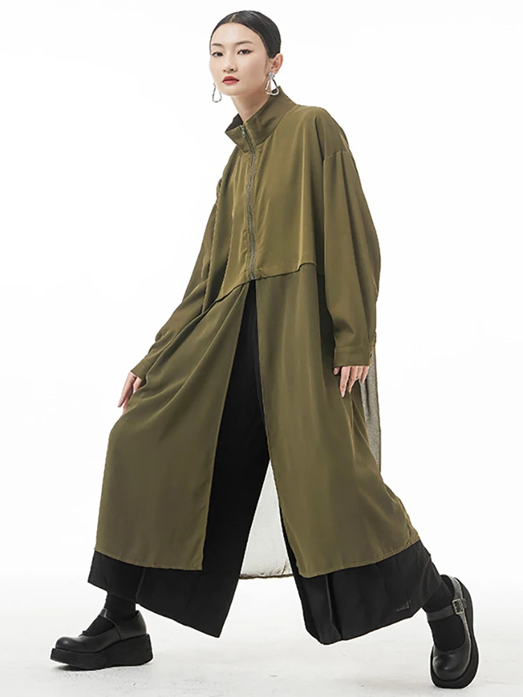 [EAM] Women Army Green Big Size Mesh Long Trench New Stand Collar Long Sleeve Windbreaker Fashion Spring Autumn 2024 1DH4273