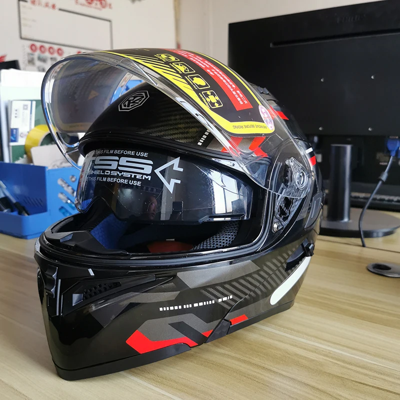 Neuer Motorrad helm für Männer Frauen Moto fahrer Voll gesichts helme Motocross Racing bunte Linsen Persönlichkeit sicherer Helm