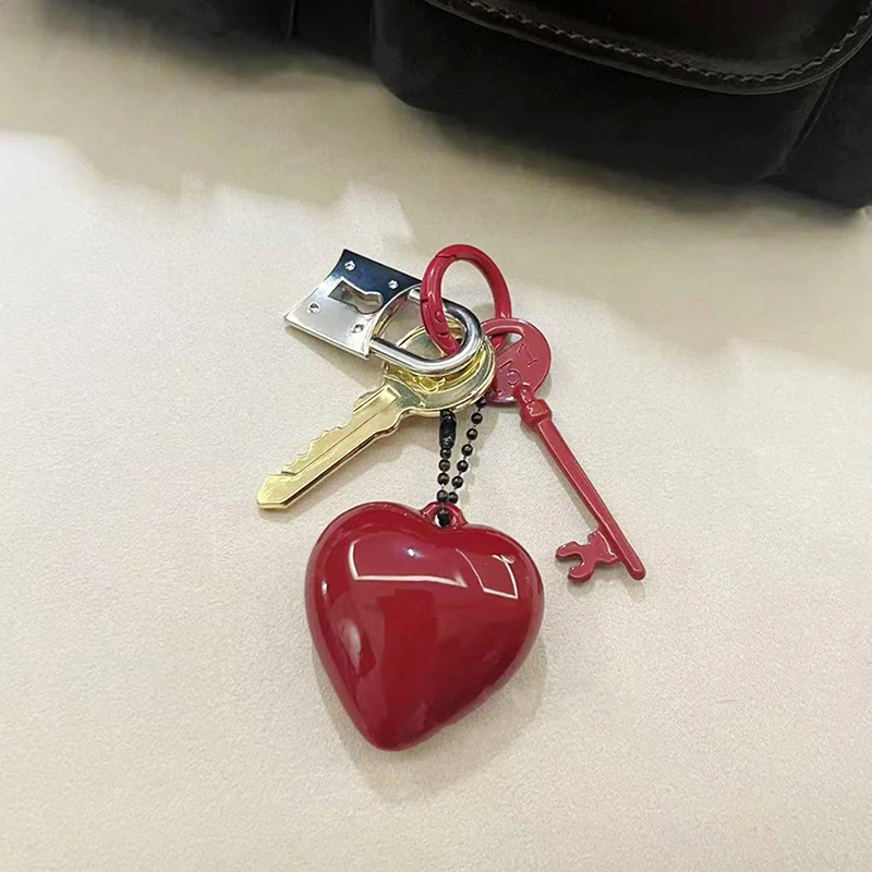 

Vintage New Love Keychain Bag Charm Korean Fashion Alloy Lock Car Keychain Y2K Backpack Decoration Girls Exquisite Gift