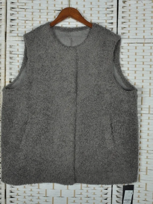 

Faionable round Ne Svel Loose Casual Fur Leather Inteated Women's Vest Top Winter New Arrival Xiangxue 2095