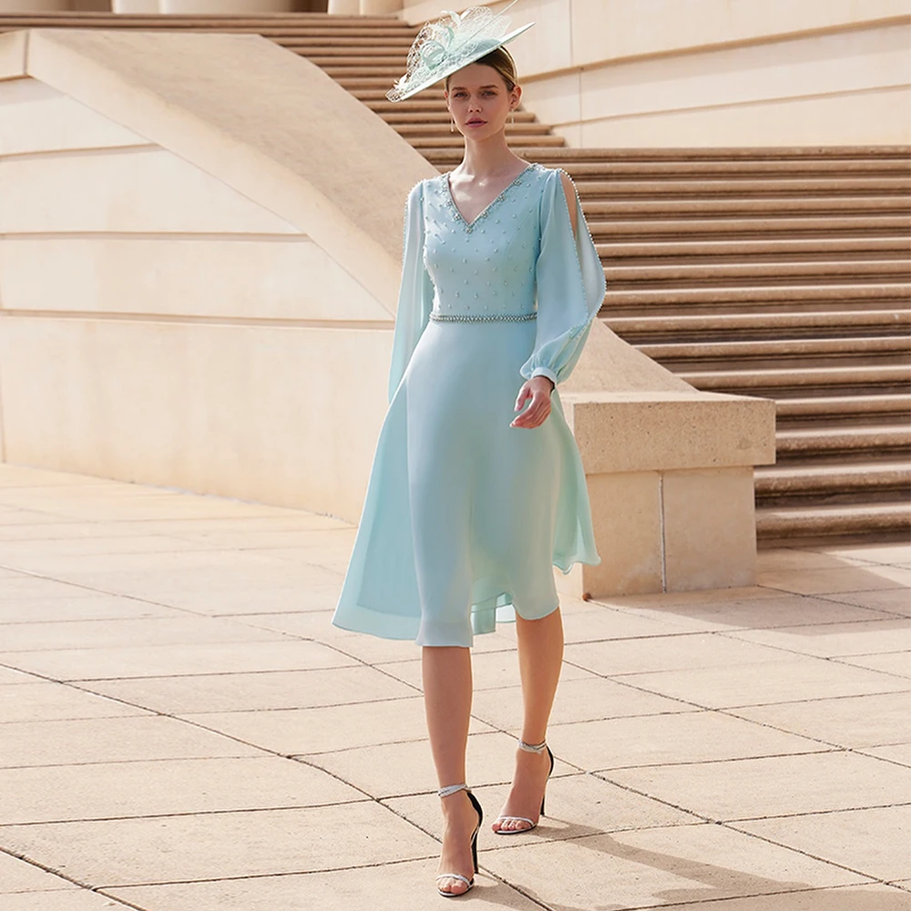

Classy Mother of the Bride Dresses 2025 Chiffon A-line Cocktail Party Mint V-neck Pearls Hollow Zipper Groom's Mother Dress Midi
