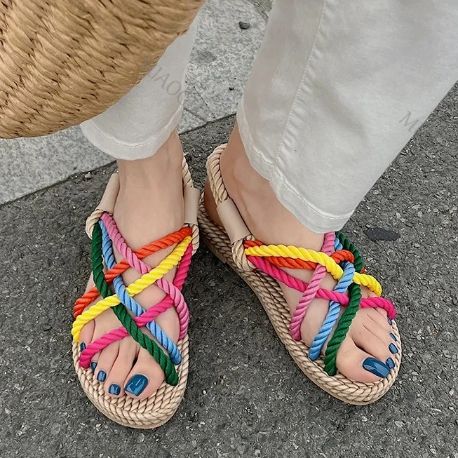 Roman Rainbow Color Bohemian Straw Flat Sandal  2025 Summer Hemp Rope Woven Women Sandals Casual Slip on Beach Shoes for Women