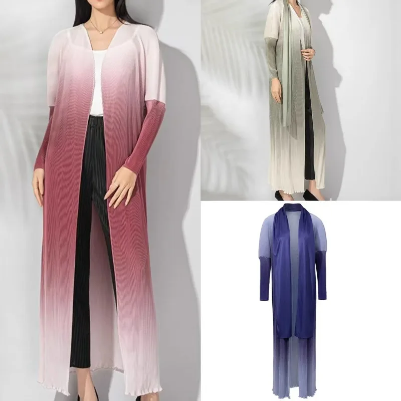 

Abaya Miyake плиссированный плащ 2200, осень, новый длинный плащ со складками, женский свободный плащ с принтом градиентного цвета, длинное пальто с шарфом и воротником