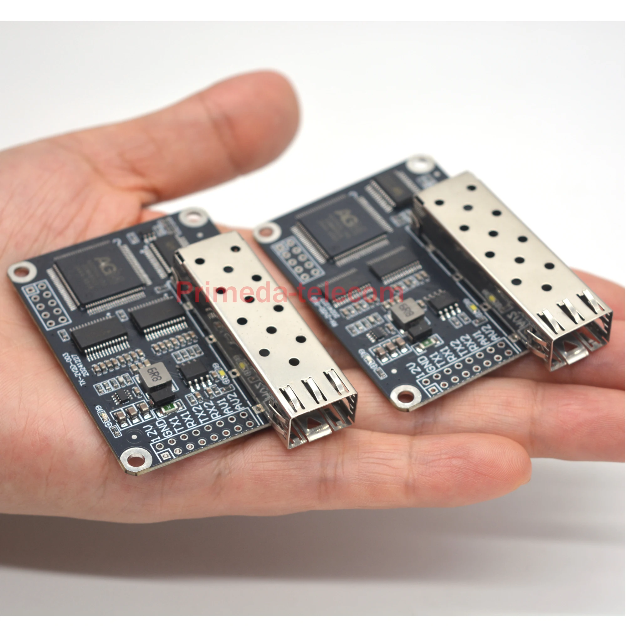 

2 cvbs analog Video to Fiber Optic Converters with 2 TTL SBUS Singlemode 20Km Optical Module Transceiver TX 1310nm RX 1550nm