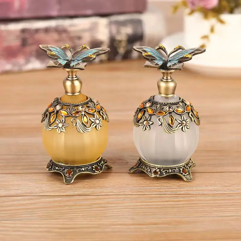 25ml Vintage Perfume Bottle butterfly Handmade Manual Painting Small Empty Refillable Bottles Metal Glass Wedding Decor Gift