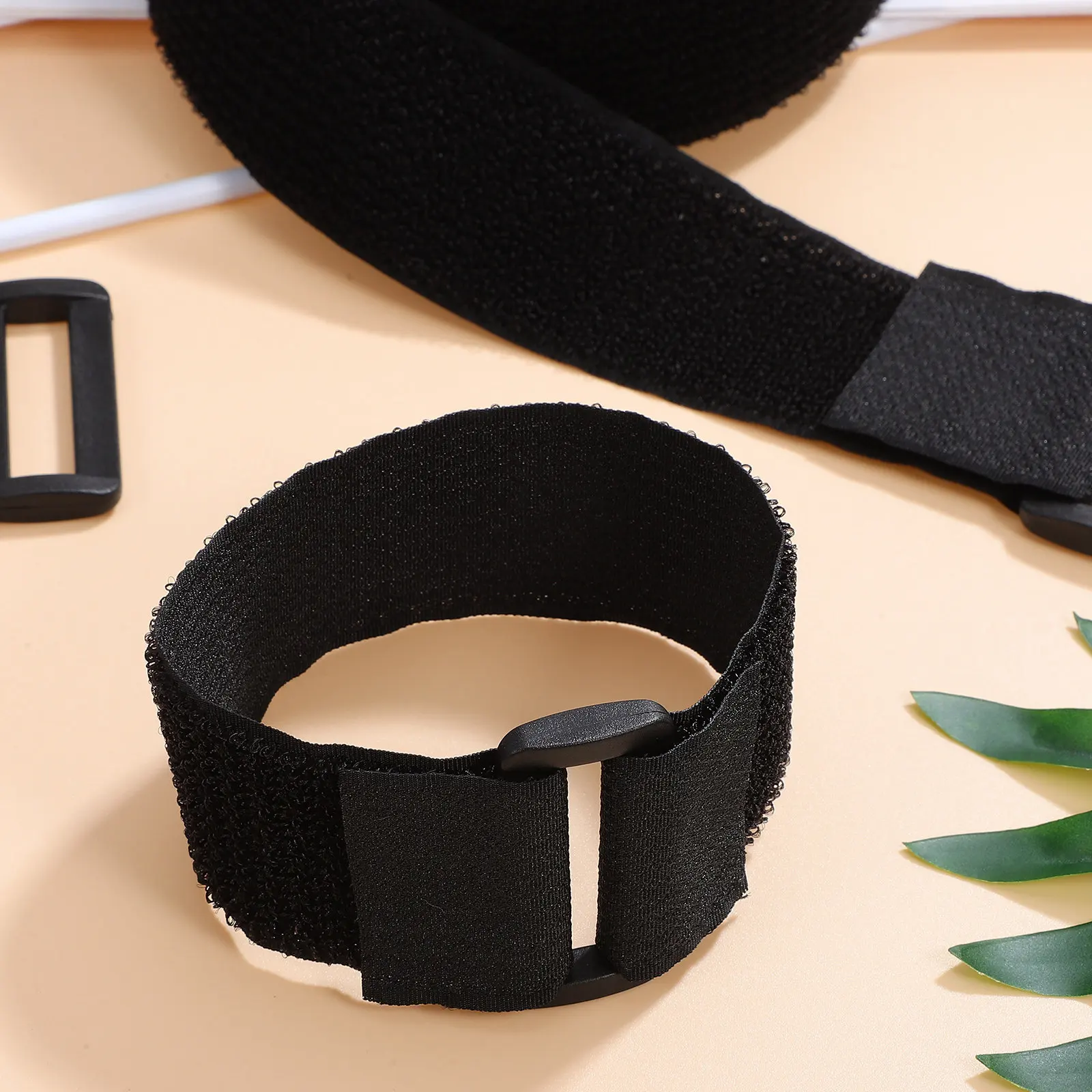 1 Roll Hook and Loop Strap Self Adhesive Reusable Cable Ties Cinch Straps Cord Organizer Securing Straps Storage Strap