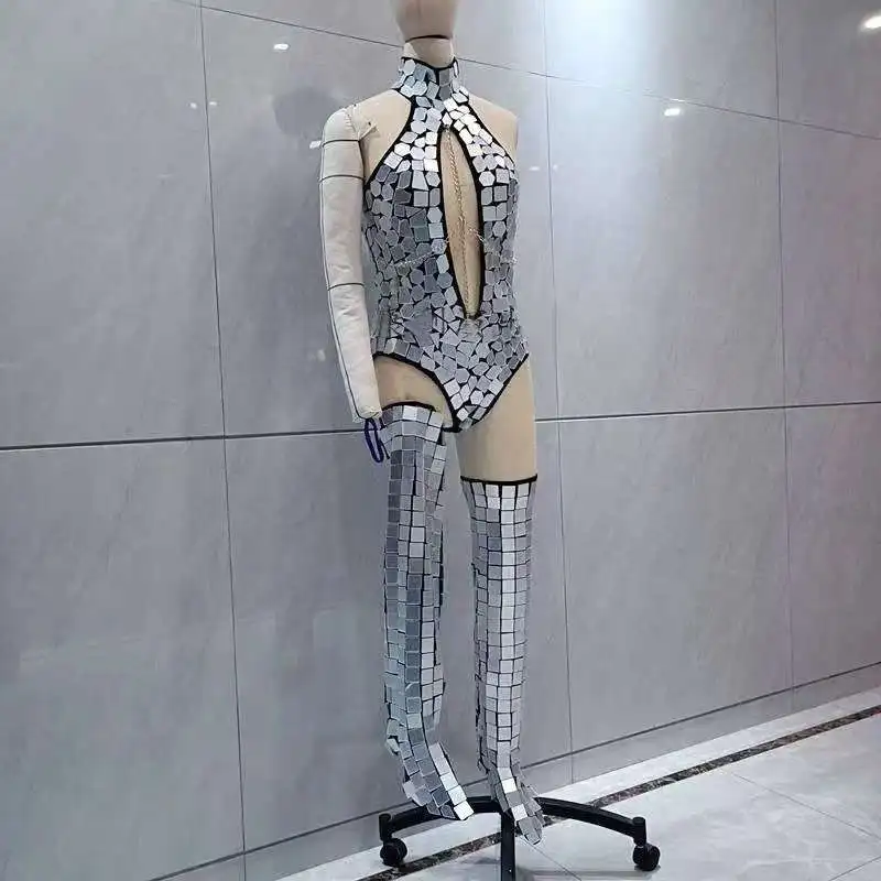 Strój na bar, koncert, dla piosenkarki, drag queen, kostium, złoty, srebrny, lustrzany kombinezon, nakładki na buty, strój taneczny, strój dla głównej tancerki, odzież sceniczna