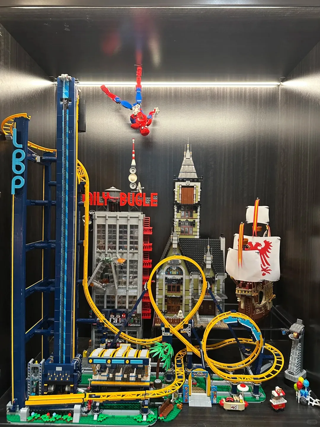 

3756PCS huge circular roller coaster amusement park decoration Birthday Christmas Children's Gift Building block decoration