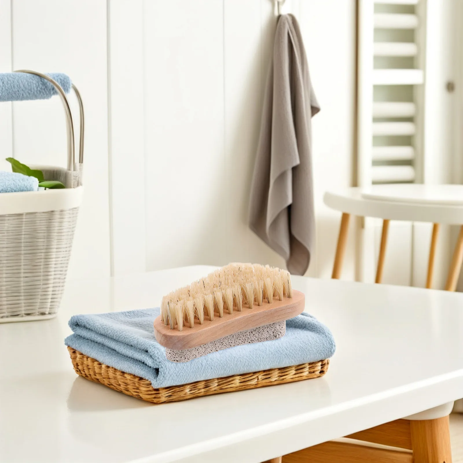 

2pcs Pumice Stone Foot Scrub Brush Ergonomic Wooden Handle Dead Skin Remover Callus Treatment Pedicure Tool For Wet