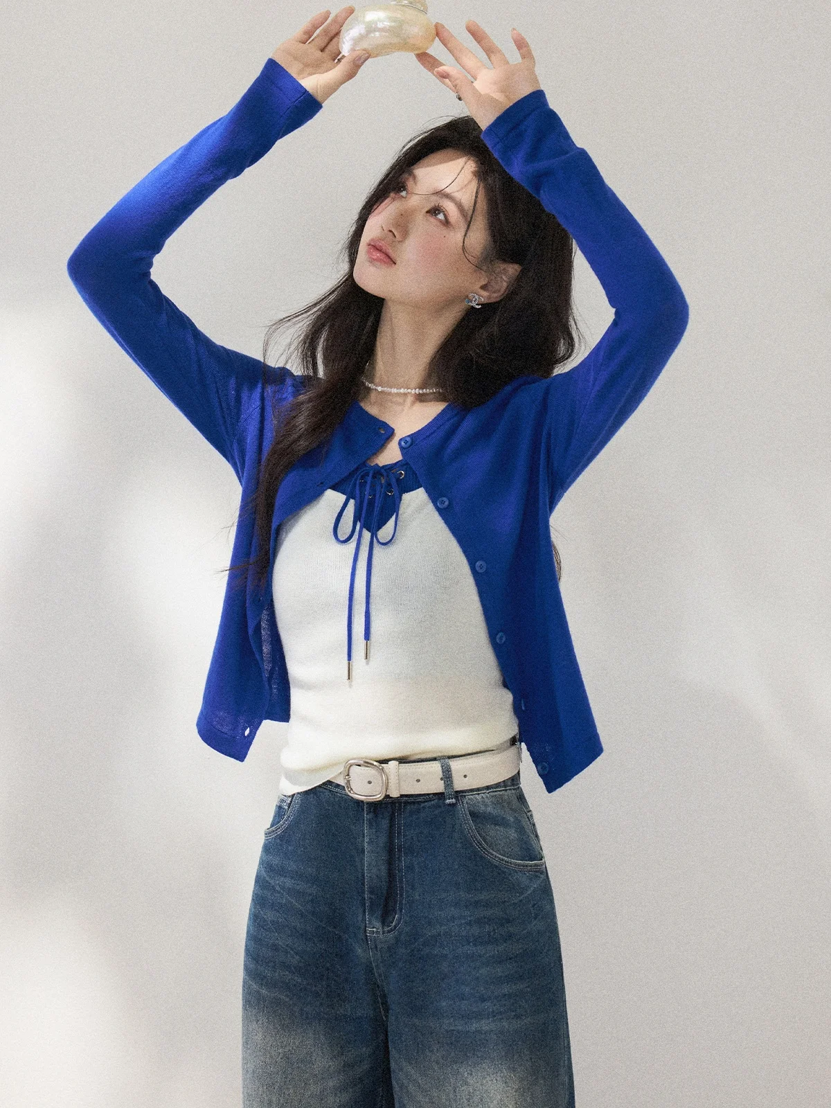 

Весна 2026: Новинка! Модный женский комплект из двух предметов: вязаный кардиган и жилет Zhang Soda, светло-коричневый, свободный крой, длинный рукав.