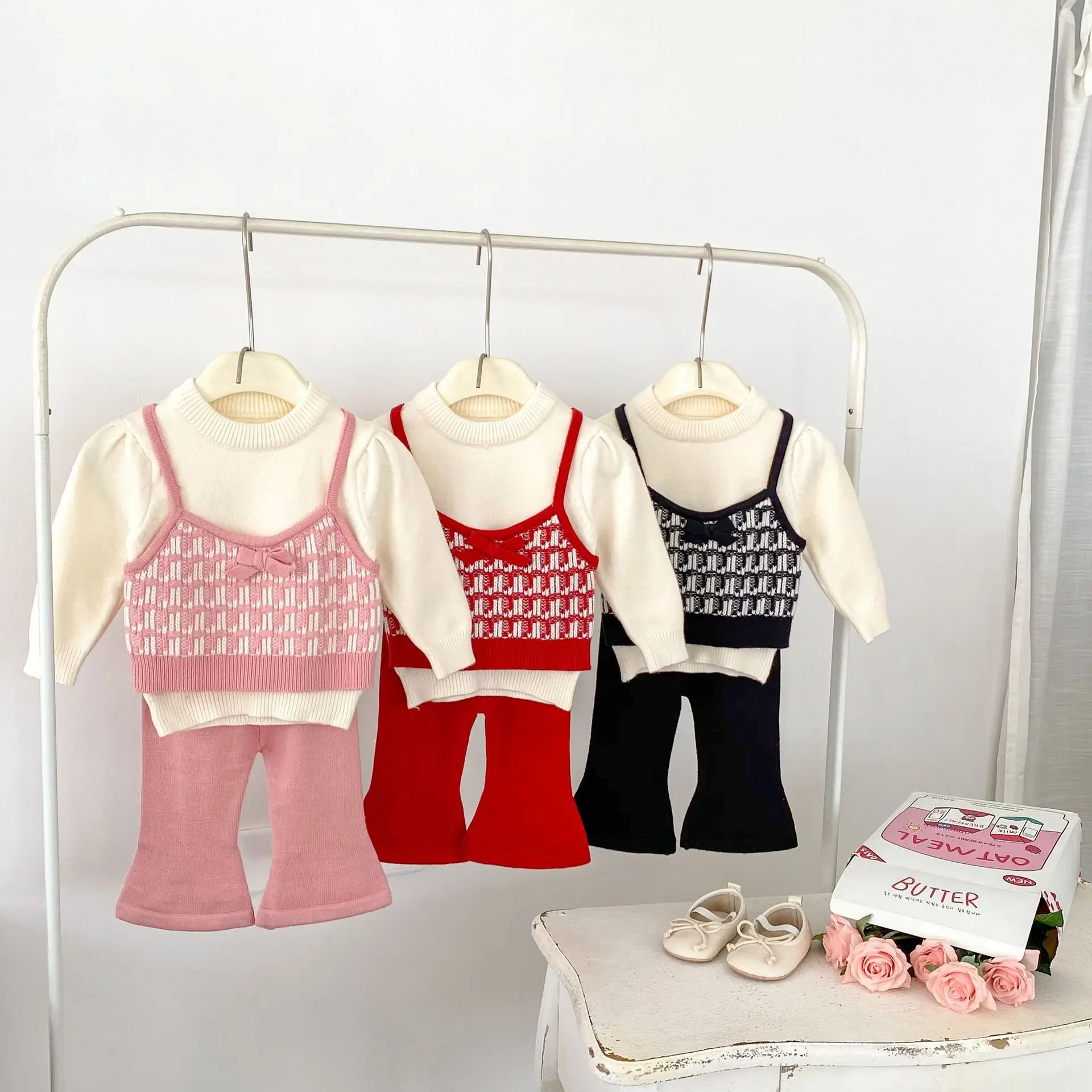 

2025 Autumn New Baby Girl Long Sleeve Sweater Set Infant Girls Plaid Fake 2pcs Knit Pullover + Flared Pants Suit Toddler Outfits