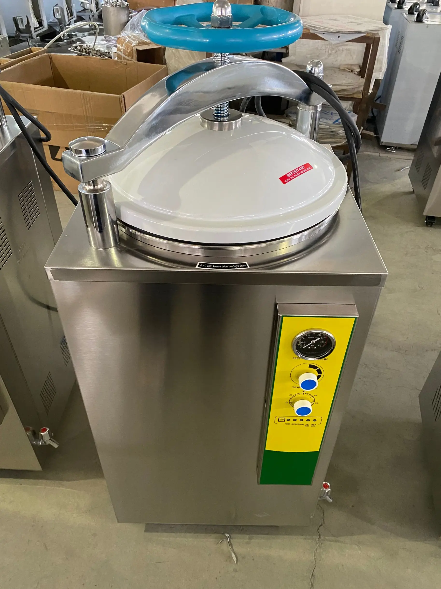 Fully Stainless Steel Vertical Autoclave With 100L 75L 50L 35L