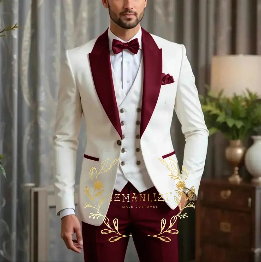 

Новые мужские костюмы: роскошный комплект для торжественных мероприятий — пиджак цвета слоновой кости, жилет, брюки бордового цвета. Свадебные наряды для женихов, индивидуальный пошив, модный приталенный крой.